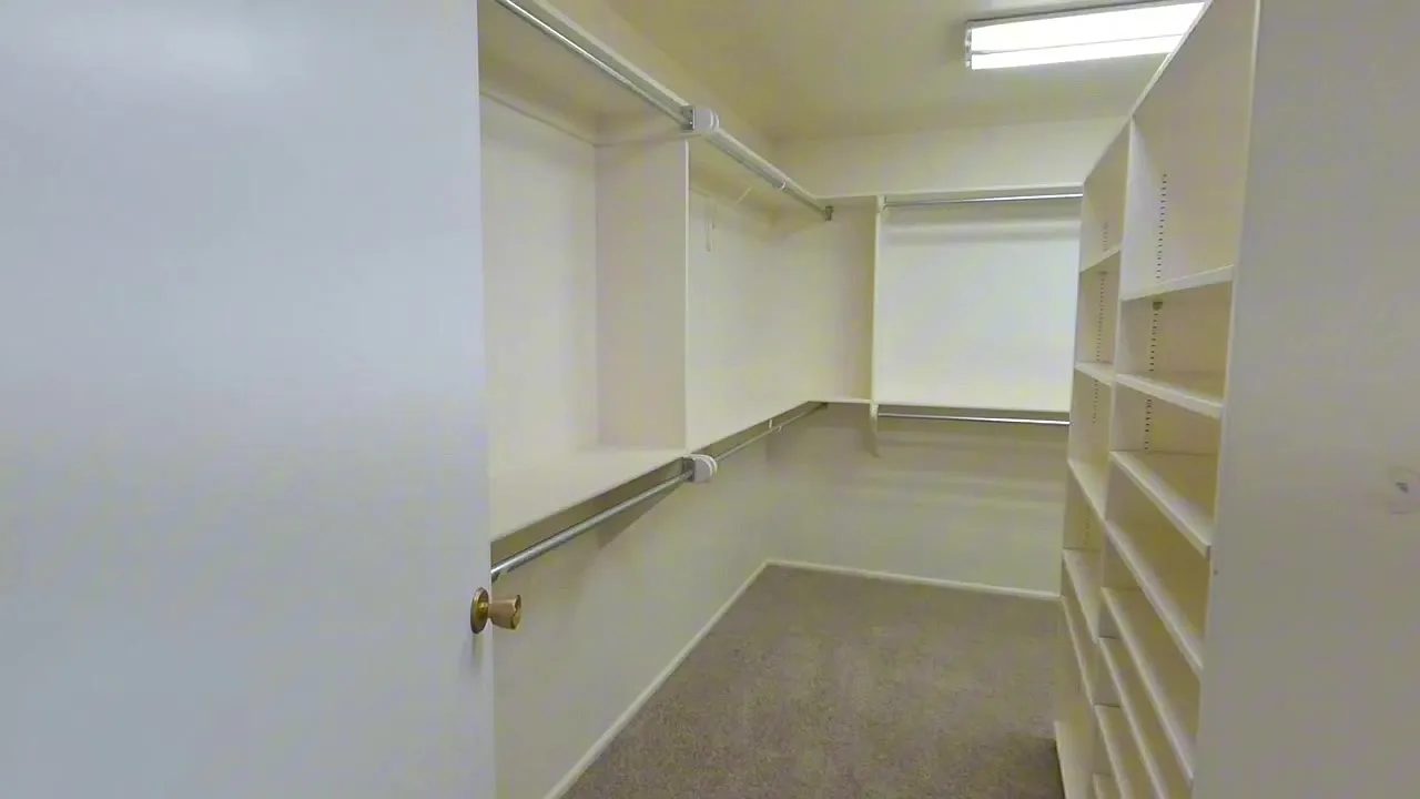 3 bed, 1315 sqft, $2,100 — Photo 4