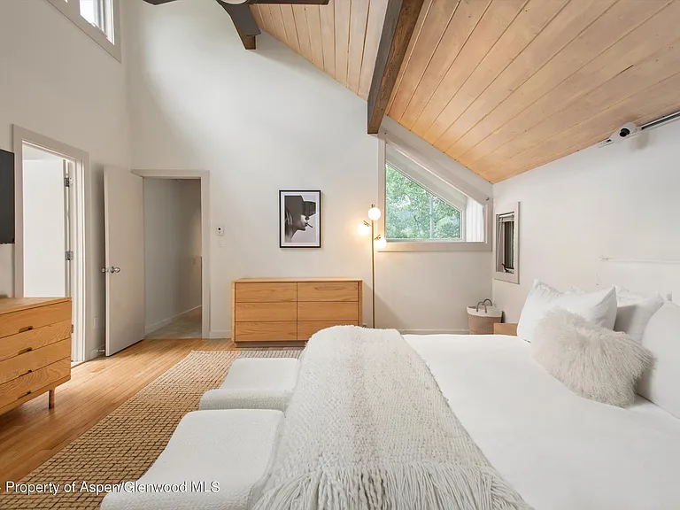 314 Mountain Laurel Dr — Photo 11