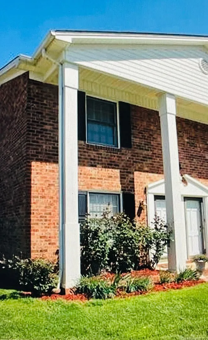 2 bed, 1.5 bath, $1,245 — Photo 1