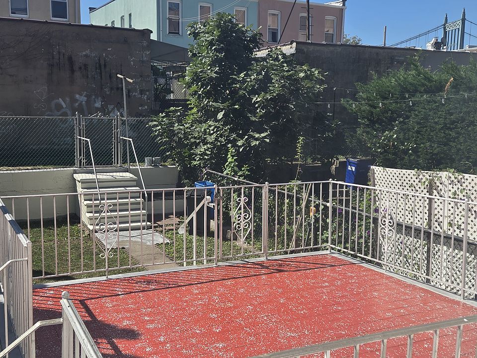 1st image of 2118 23rd Ave