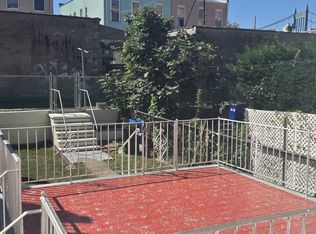 2118 23rd Ave, Astoria, NY 11105
