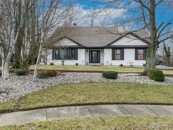 561 Oaknoll Dr, Springboro, OH 45066