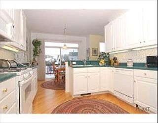 4th image of 2298 Ashbrook Ln