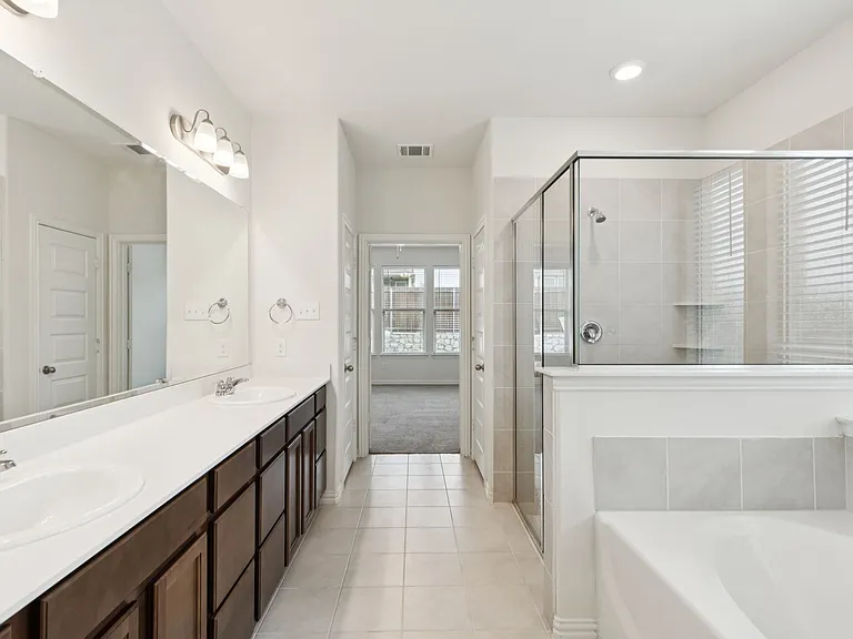 3913 Forged Way — Photo 31