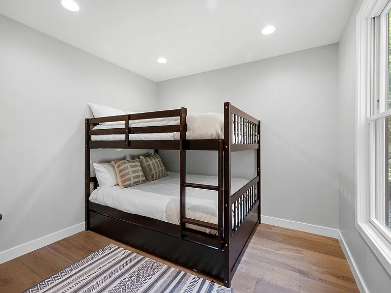 10024 Town Line Rd — Photo 29