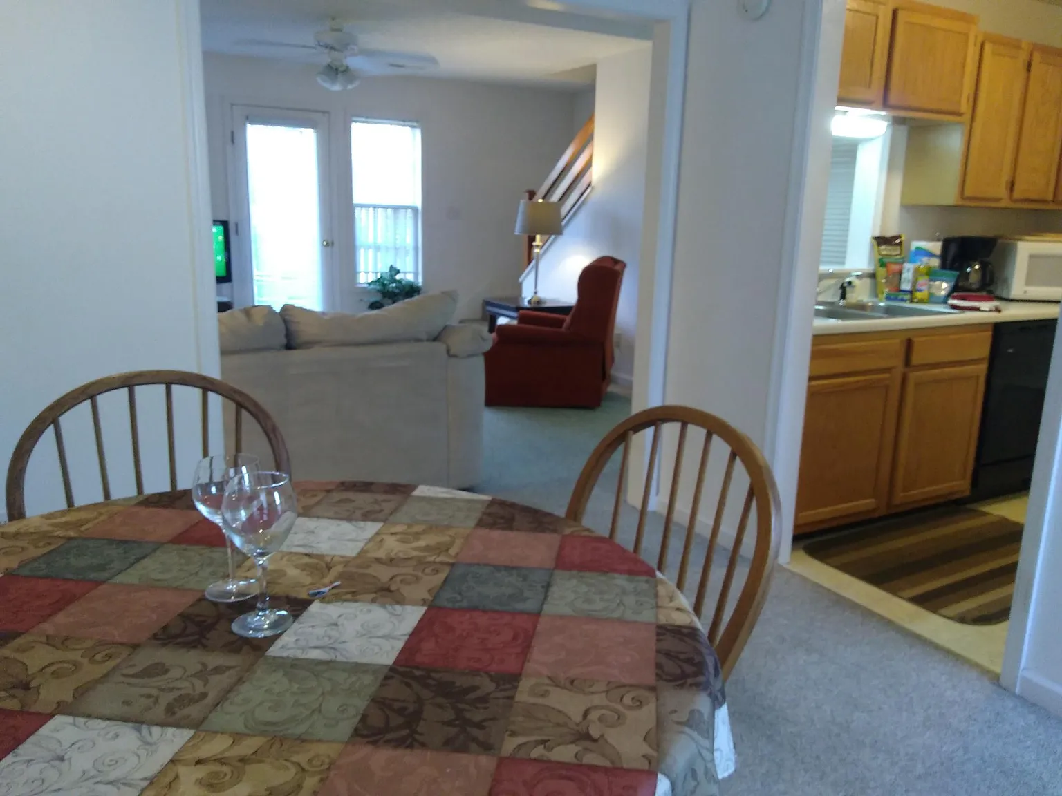 623 Wyndhurst Dr — Photo 3