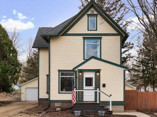 290 Jefferson St, Oregon, WI 53575