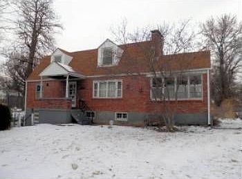 1st image of 10547 Oak Ave