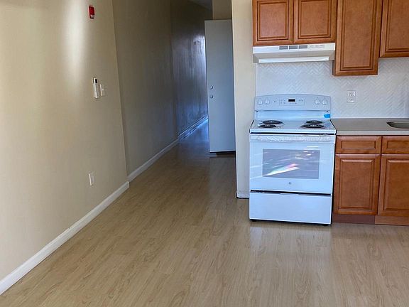 3rd image of 4411 Germantown Ave #2