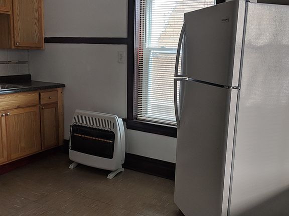 4th image of 2138 N Keeler Ave