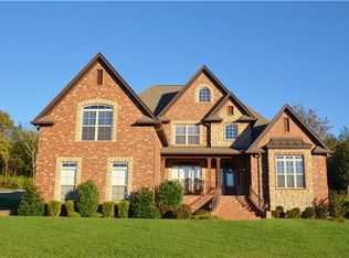 114 Avalon Bay Dr, Old Hickory, TN 37138