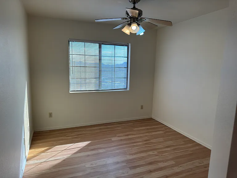 3272 W Avior Dr — Photo 18