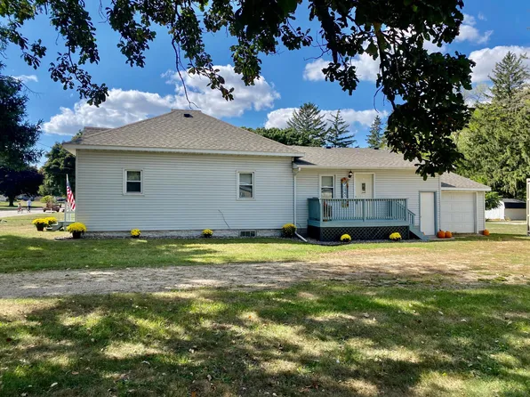 219 Lowell St E, Le Roy, MN 55951