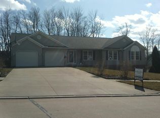 2807 Vinton Woods Dr, Wooster, OH 44691
