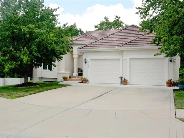 21200 E 37th Ter S, Independence, MO 64057