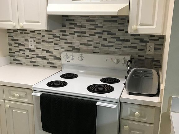 4th image of 2734 Bird Ave APT 304