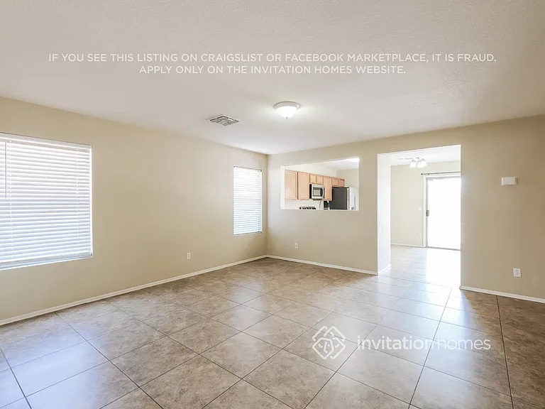 114 E Beth Dr — Photo 6