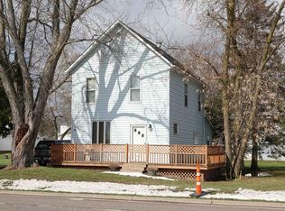 405 N 4th St, Abbotsford, WI 54405