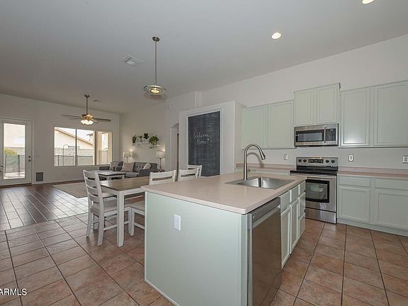 5th image of 7907 W DEANNA Drive