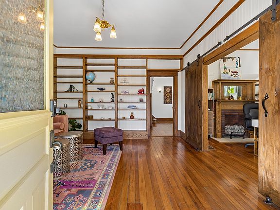 5th image of 209 Murrell St