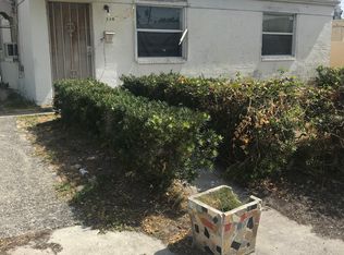 538 W 4th St, Riviera Beach, FL 33404