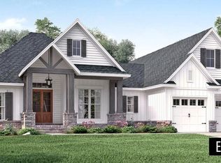5299 Championship Dr #40, Linden, MI 48451