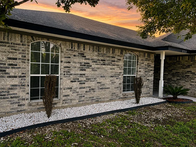 3713 Water Oak Dr — Photo 3