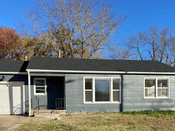 1702 N Pinecrest St, Wichita, KS 67208