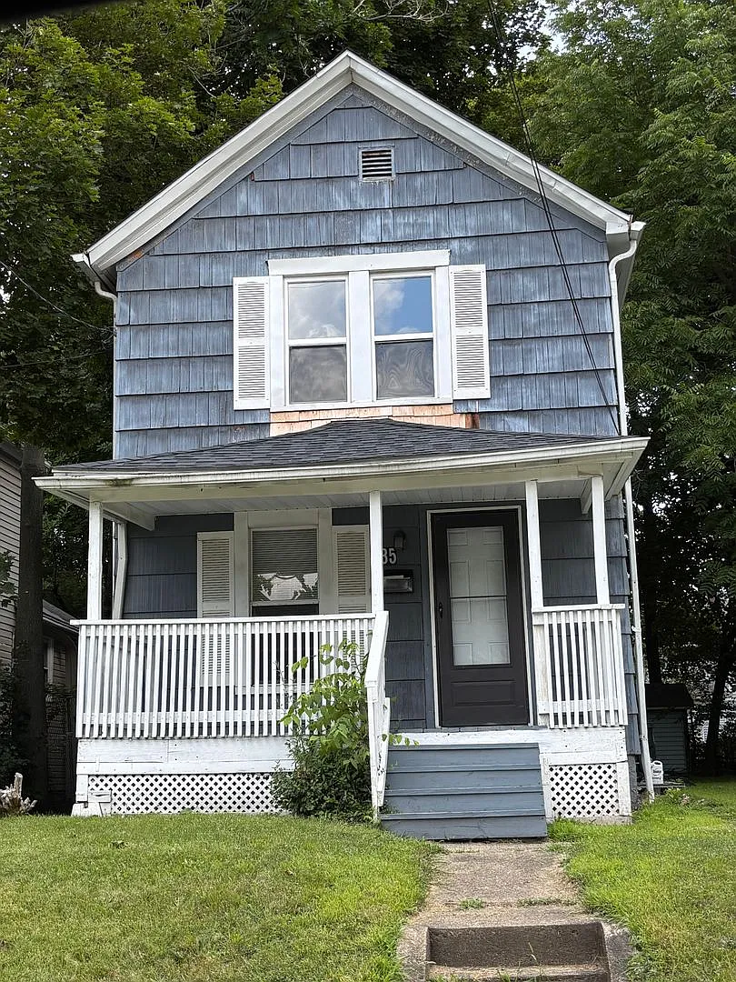 3bd Single Akron Cash Pay/Section 8 *1/2 Off Security Deposit Special* — Photo 1