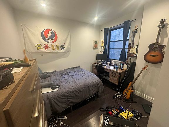 5th image of 215 W 108th St APT 12A