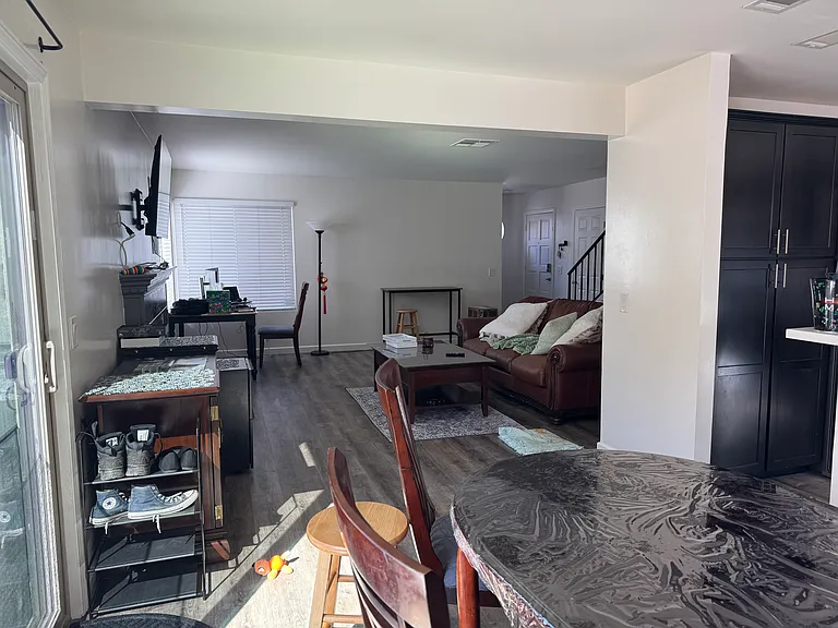 1233 Titan Ct — Photo 10