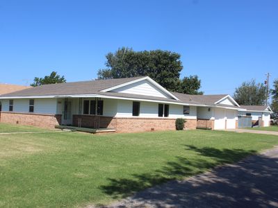 301 W 7th St, Vici, OK, 73859