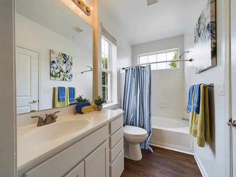 Botanica Cottages Apartment Homes — Photo 6