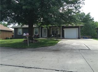 1310 Rose St, Kearney, MO 64060
