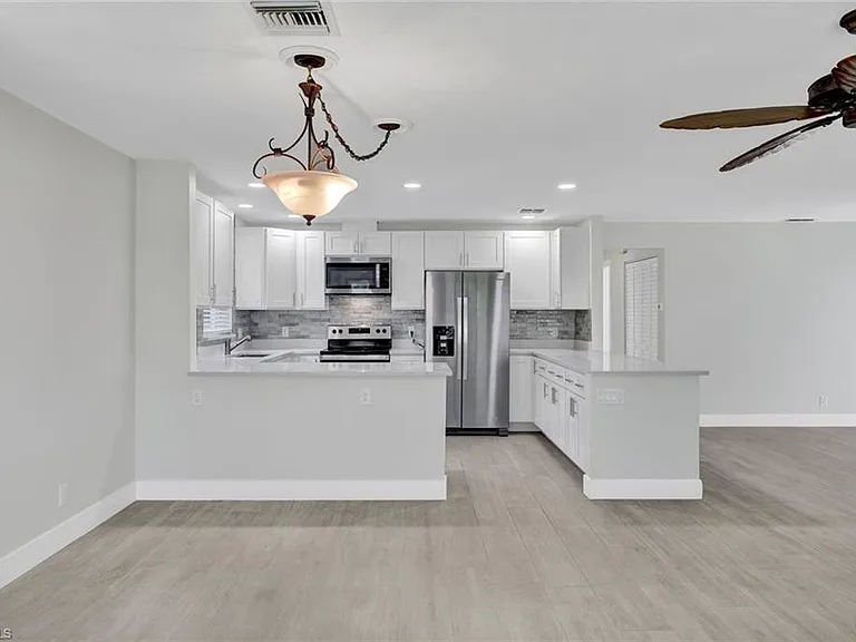 265 Georgetown Blvd #60 — Photo 7