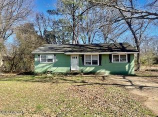 204 Line St, Senatobia, MS 38668