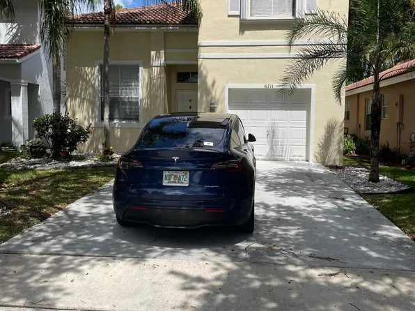 6711 Green Island Cir, Lake Worth, FL 33463