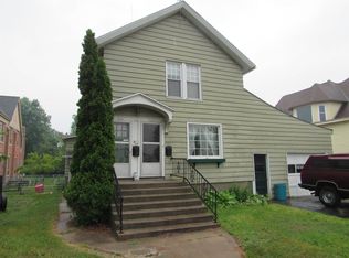 525 10th Ave, Menominee, MI 49858