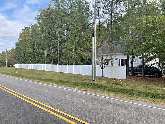 Dr Nichols Rd side Privacy F