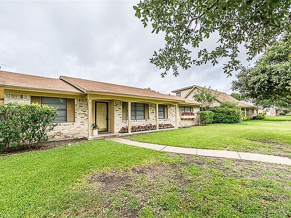2nd image of 2325 Catalina Dr