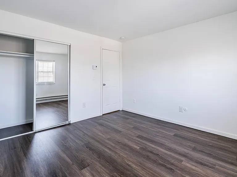 Garrison Apartments — Photo 19