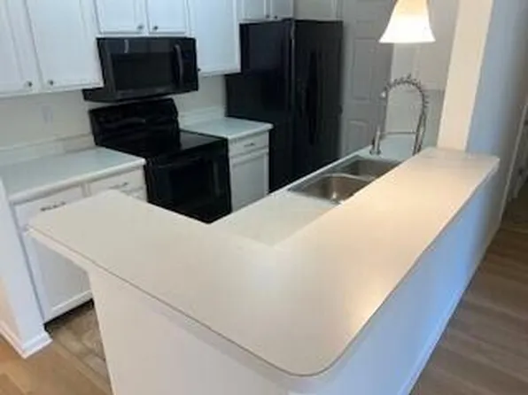 6789 Meadow Creek Dr Unit 101, Columbus, OH 43235