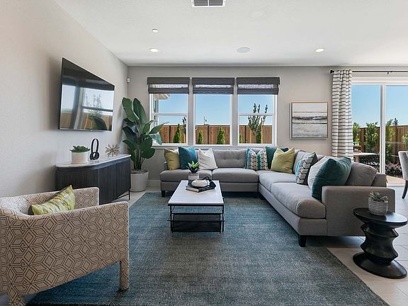 Vida at The Collective by Trumark Homes in Manteca, CA I Residence 3 Model