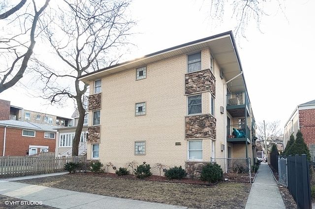 1st image of 4146 N Kedvale Ave APT 3B
