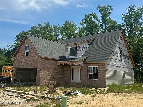 2nd image of 1213 Hunley