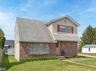 228 Pontiac St, Lester, PA 19029