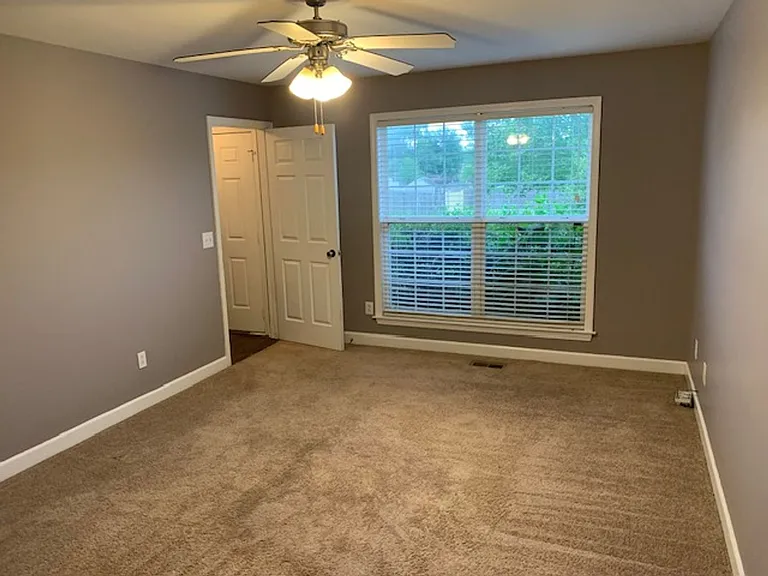 2244 Dewey Dr — Photo 11
