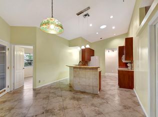 125 Egret Cir, Greenacres, FL 33413
