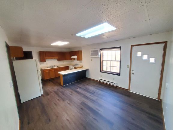 Common area and Kitchen