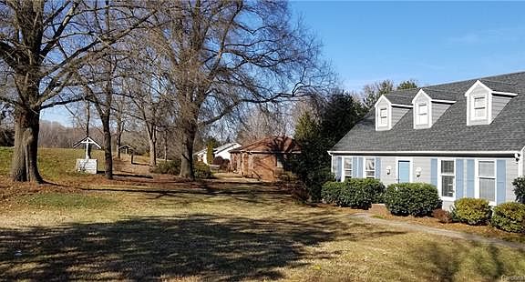 2nd image of 4033 Back Creek Church Rd